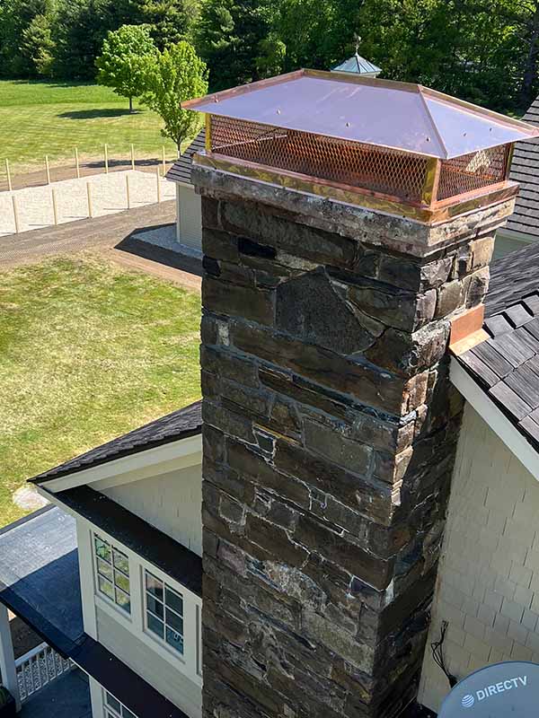 Chimney with a chimney cap